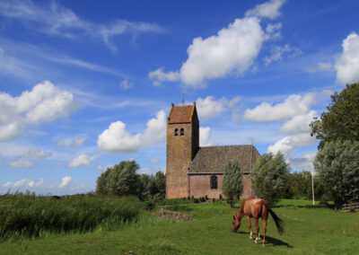 kerkje westhem met odie