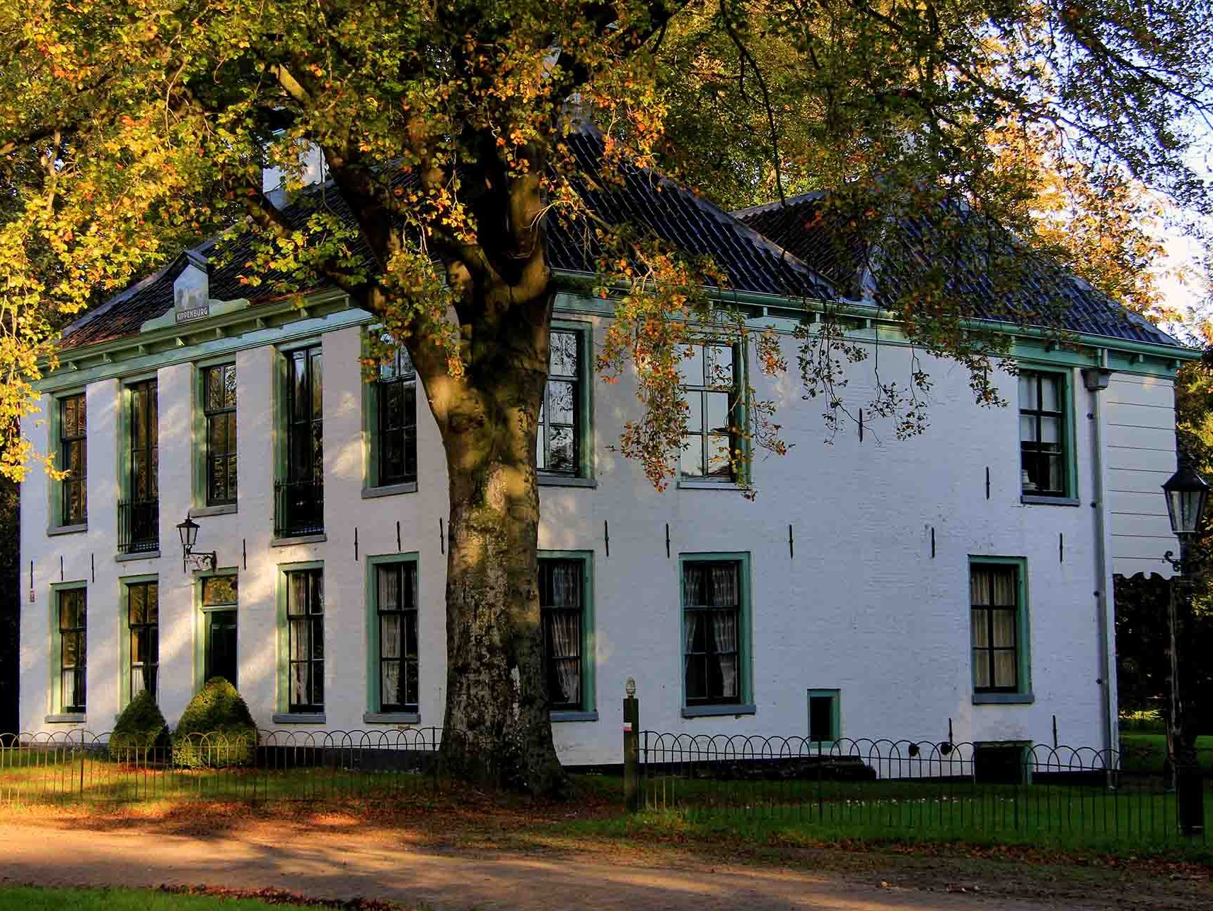 Kippenburg zijkant